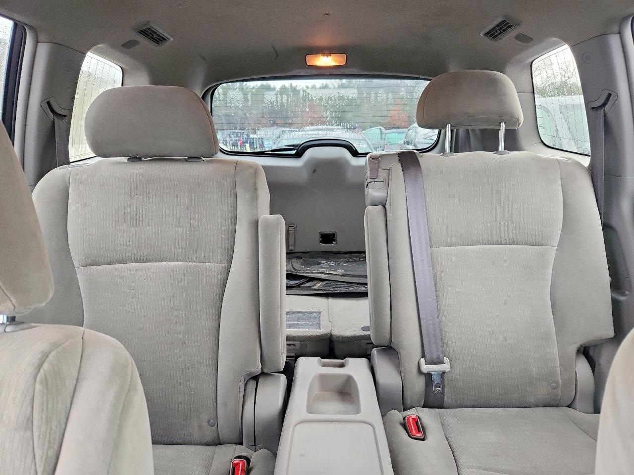 2012 TOYOTA HIGHLANDER BASE photo 19