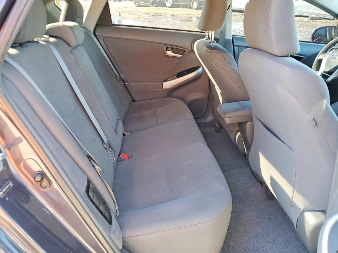 2010 TOYOTA PRIUS photo 10