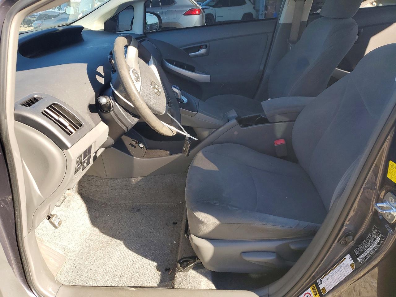 2010 TOYOTA PRIUS photo 7