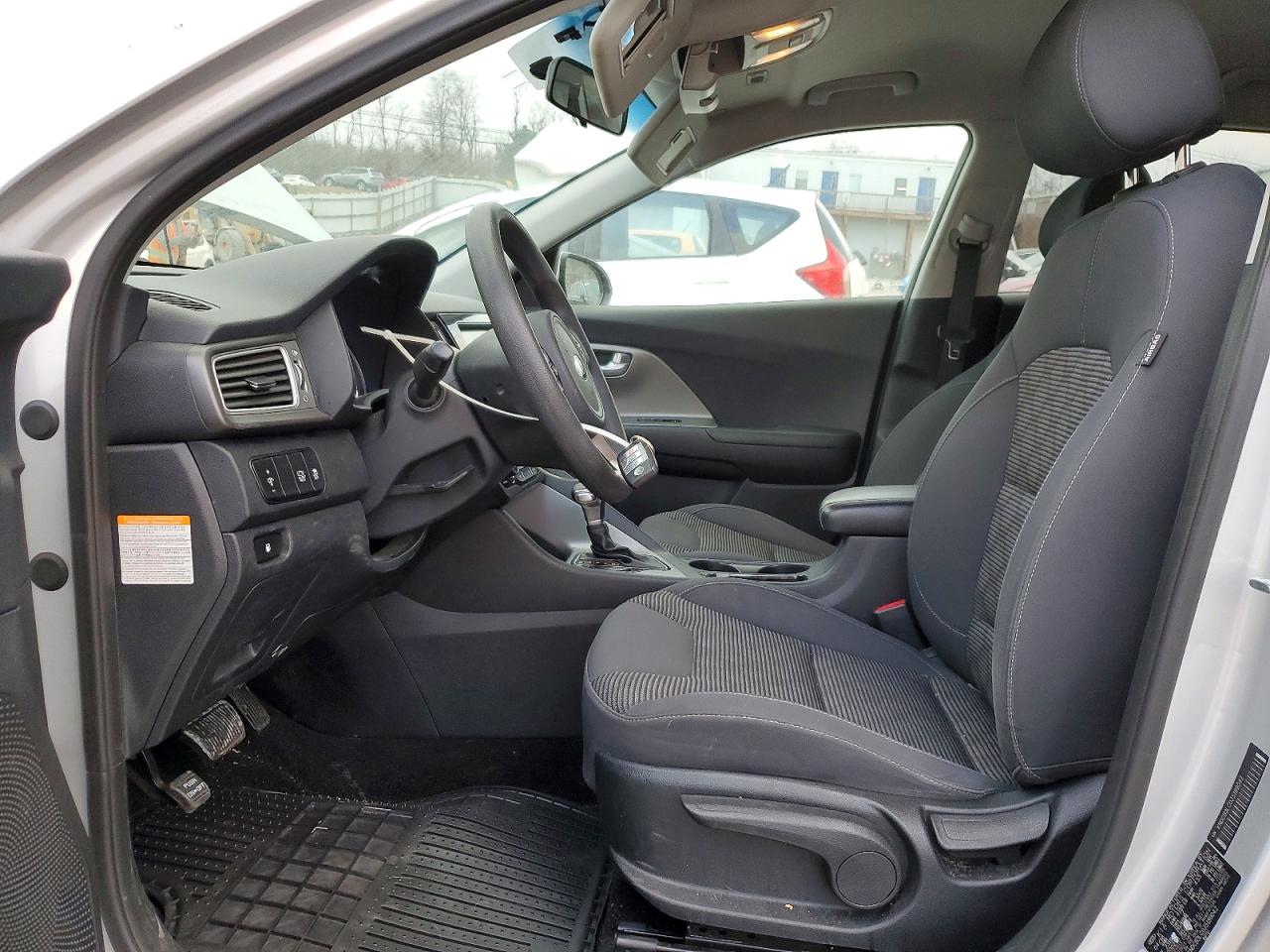 2018 KIA NIRO FE photo 19