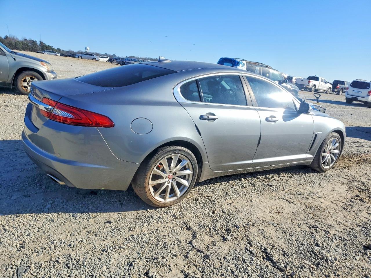 2015 JAGUAR XF 2.0T PREMIUM photo 5