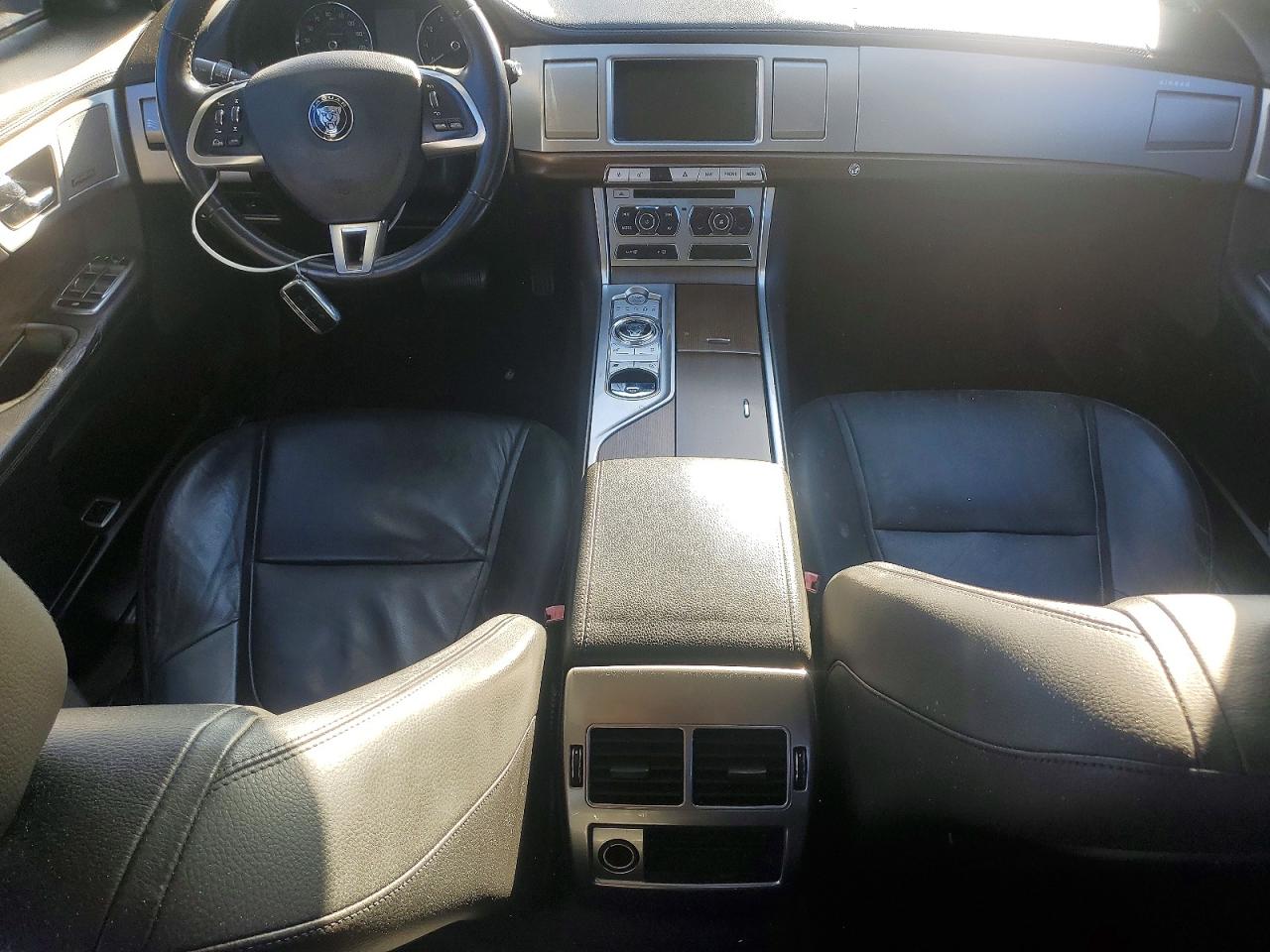 2015 JAGUAR XF 2.0T PREMIUM photo 15