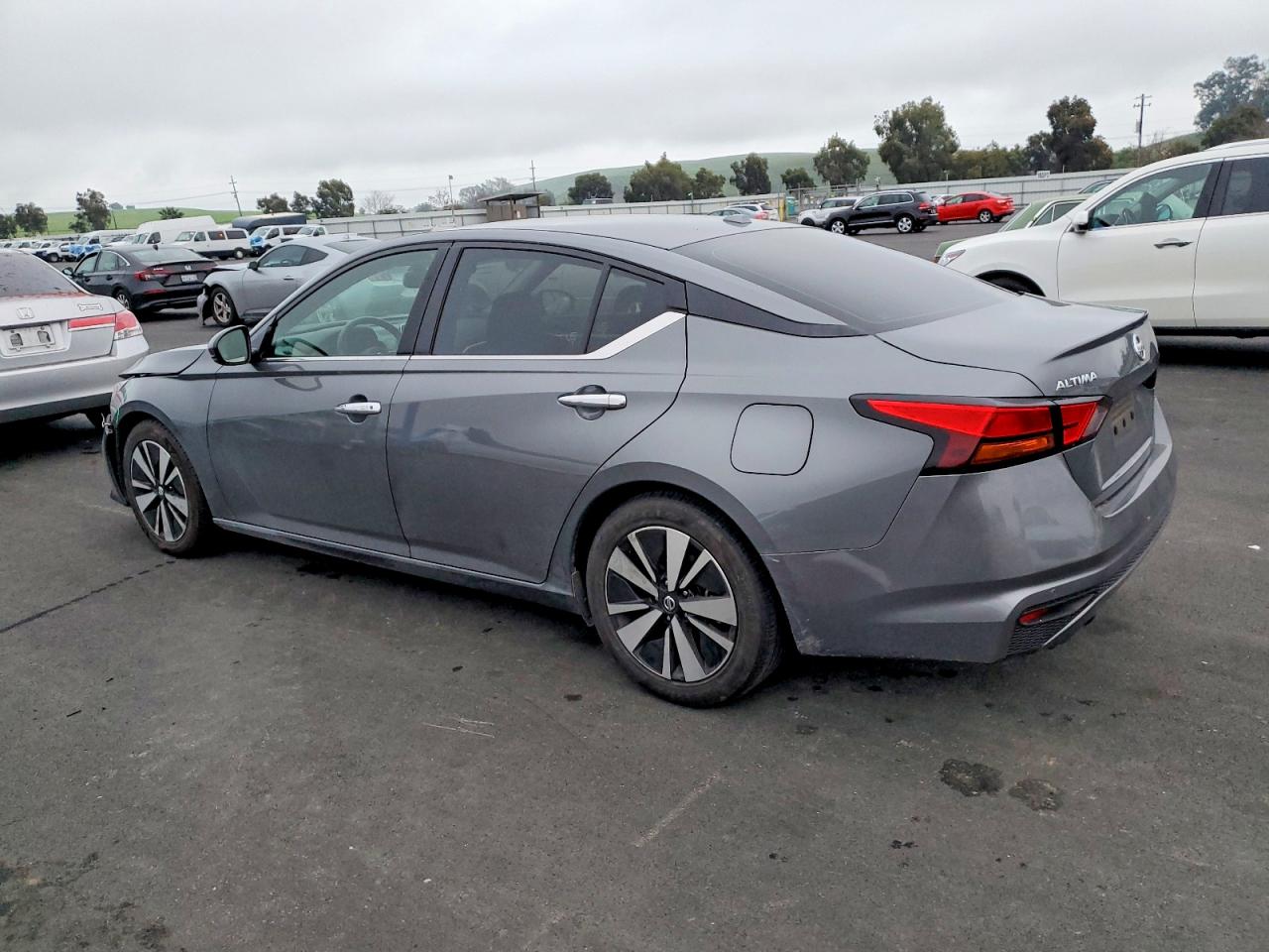 2019 NISSAN ALTIMA SL photo 3