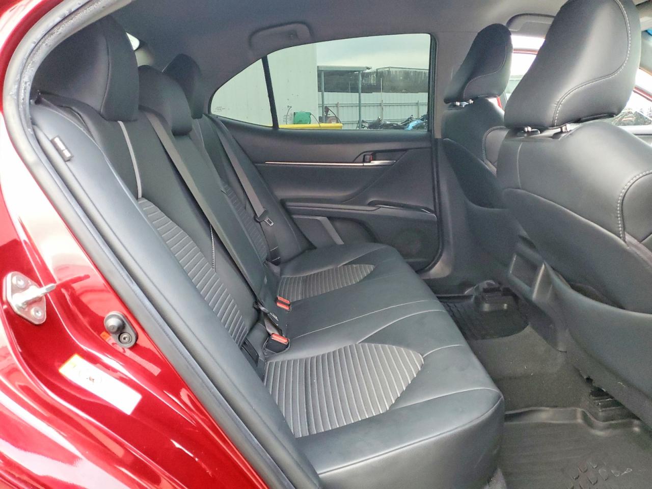 2018 TOYOTA CAMRY L photo 10