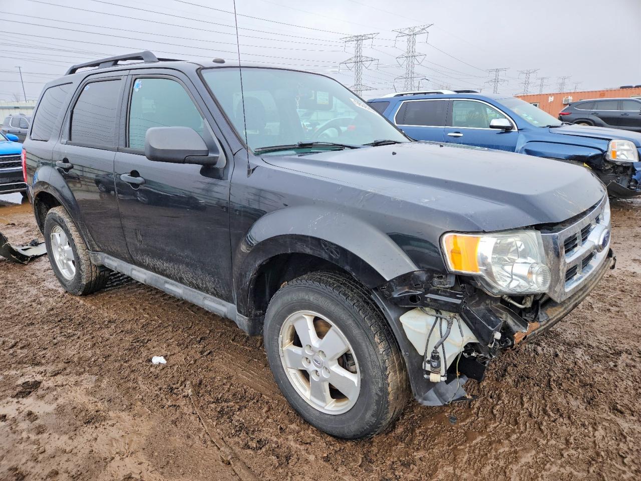 2012 FORD ESCAPE XLT photo 4