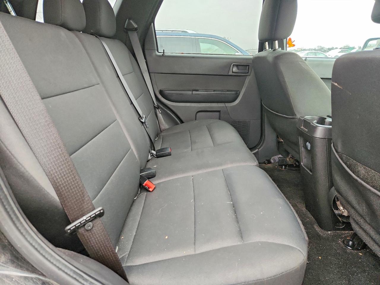2012 FORD ESCAPE XLT photo 10