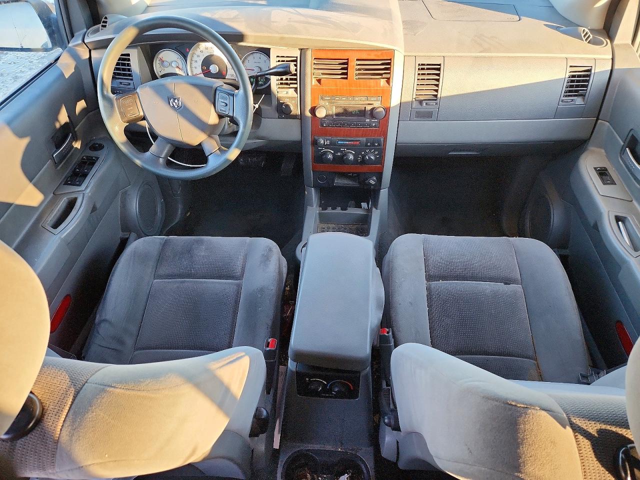 2006 DODGE DURANGO SLT photo 8