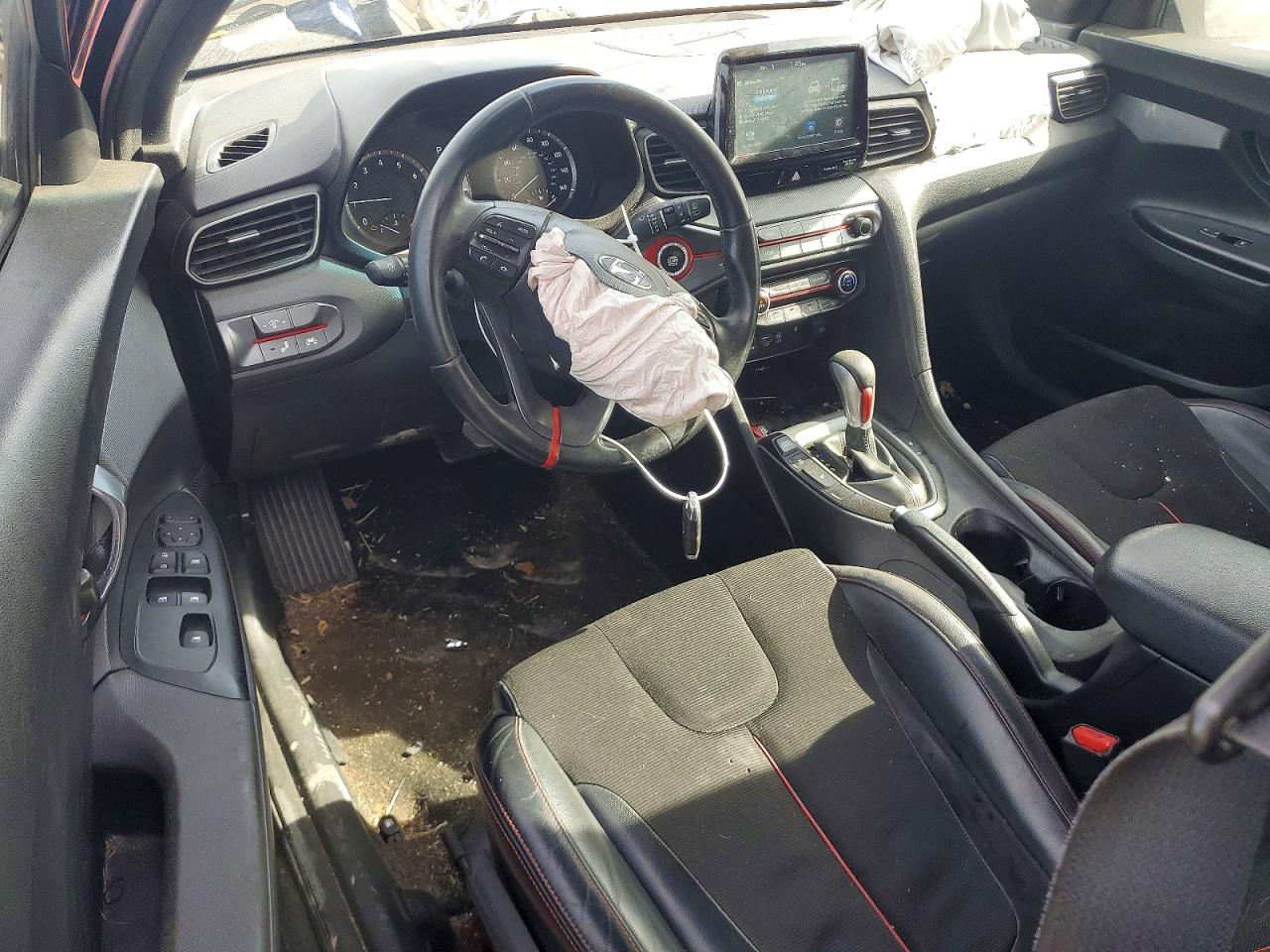 2019 HYUNDAI VELOSTER 2.0L PREMIUM photo 22