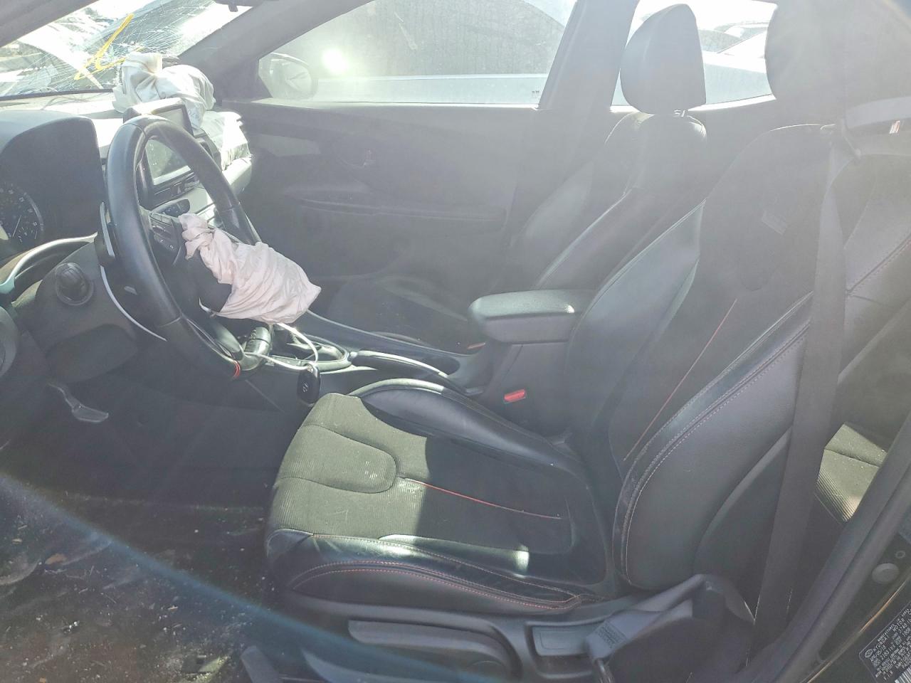 2019 HYUNDAI VELOSTER 2.0L PREMIUM photo 19