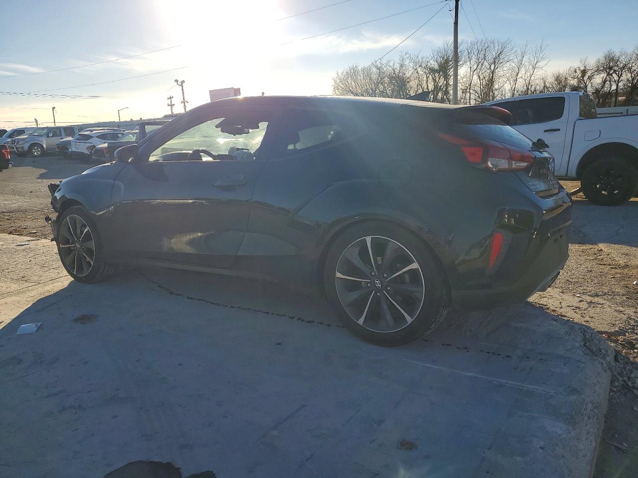 2019 HYUNDAI VELOSTER 2.0L PREMIUM photo 4