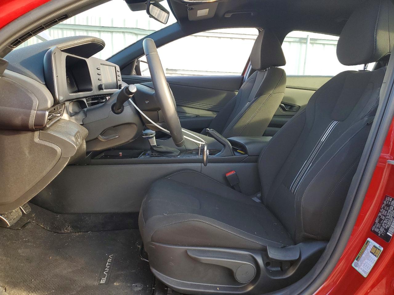 2025 HYUNDAI ELANTRA SEL SPORT photo 7