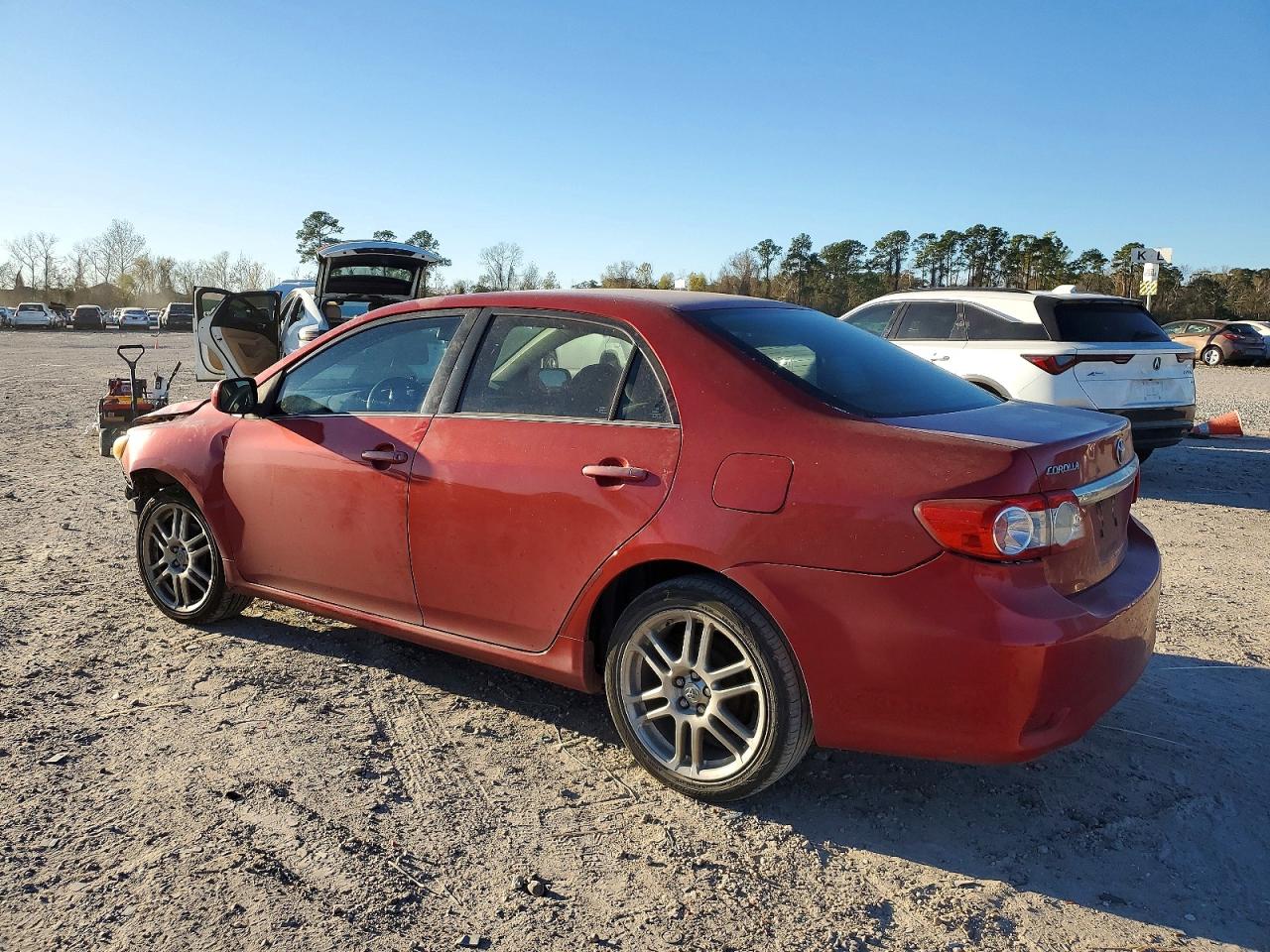 2013 TOYOTA COROLLA BASE photo 2