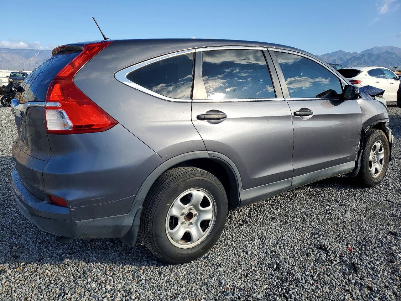 2015 HONDA CR-V LX photo 3