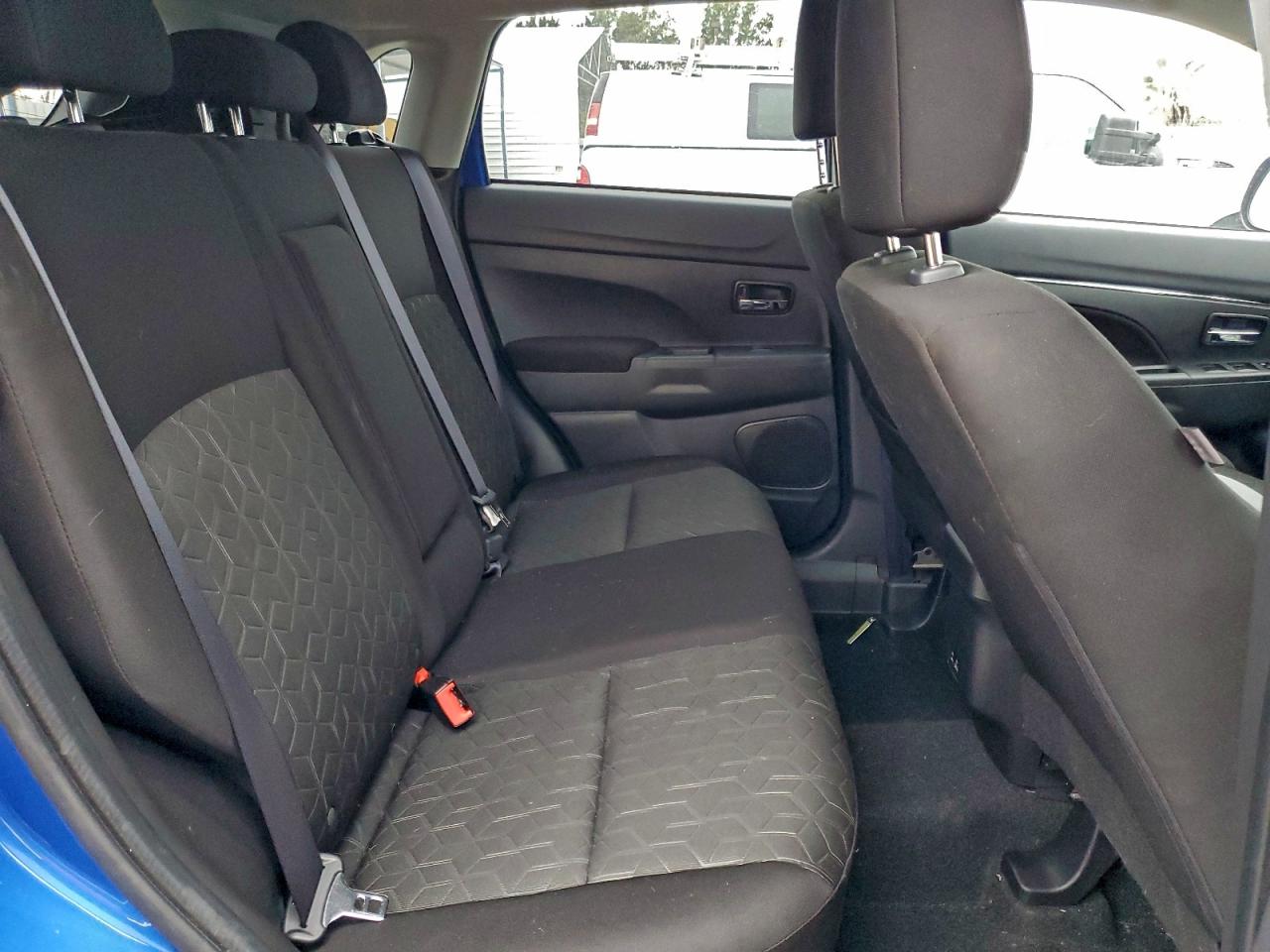 2025 MITSUBISHI OUTLANDER SPORT S photo 10