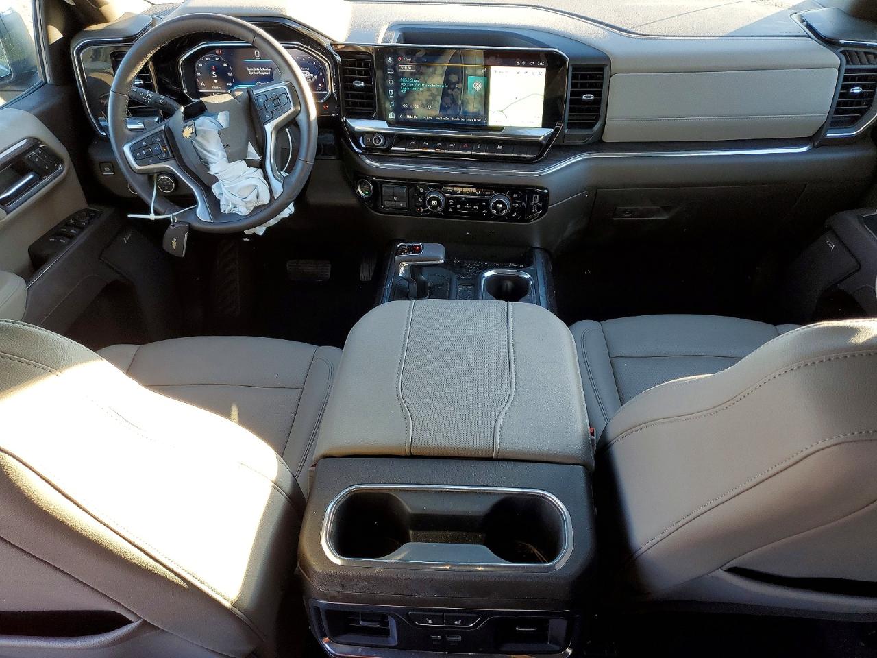 2025 CHEVROLET SILVERADO K1500 LTZ photo 8