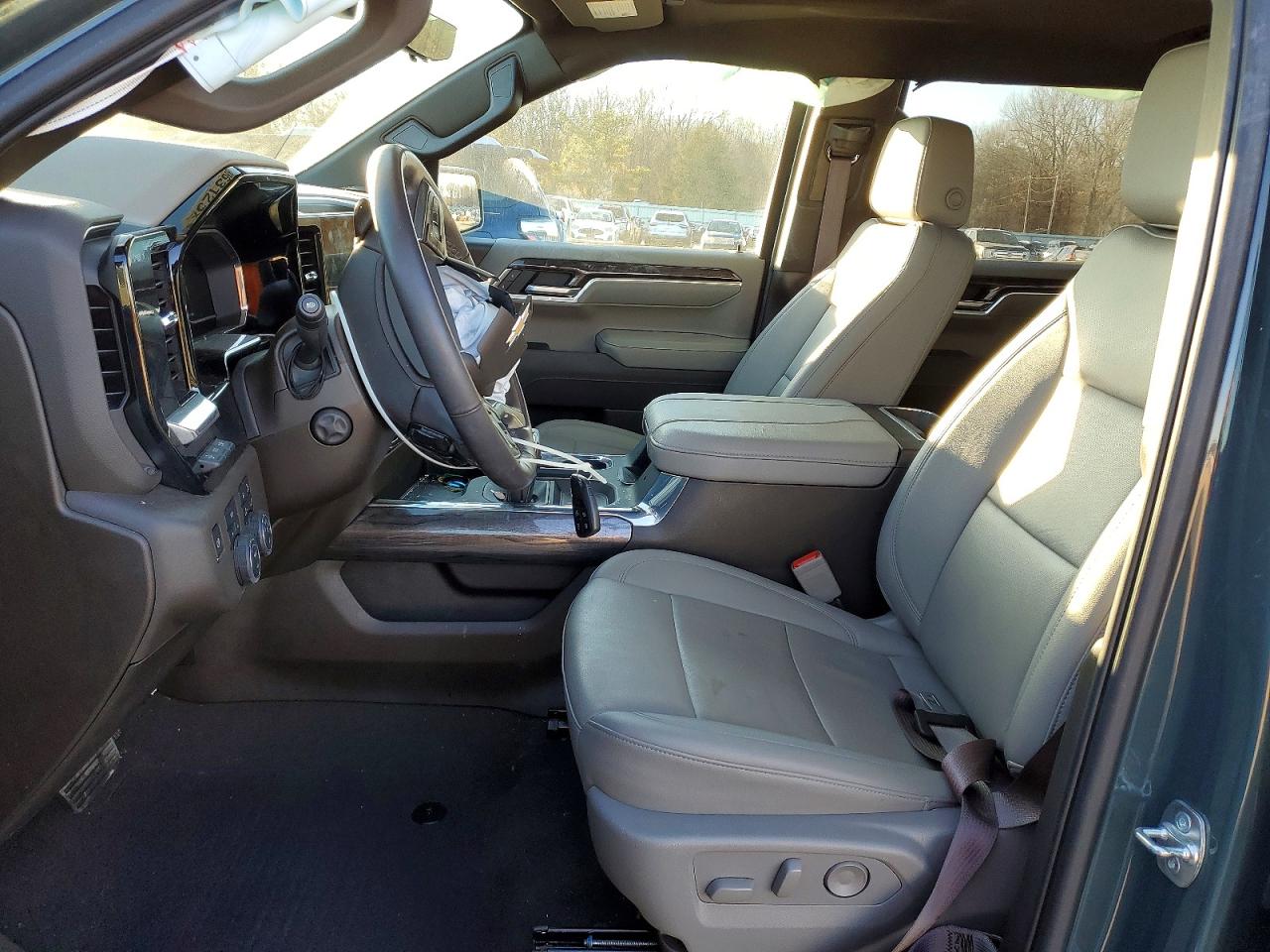 2025 CHEVROLET SILVERADO K1500 LTZ photo 7