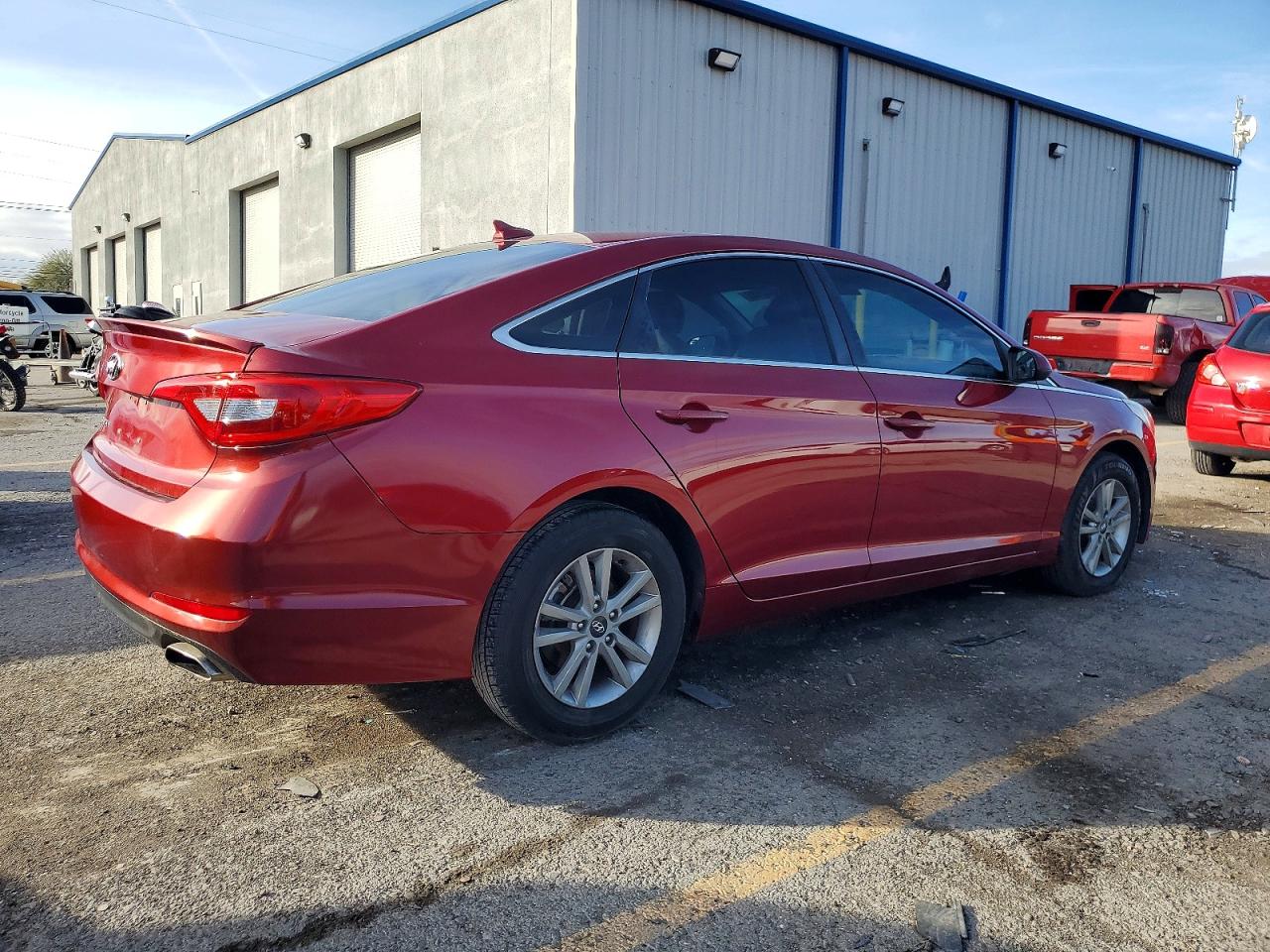 2015 HYUNDAI SONATA SE photo 5