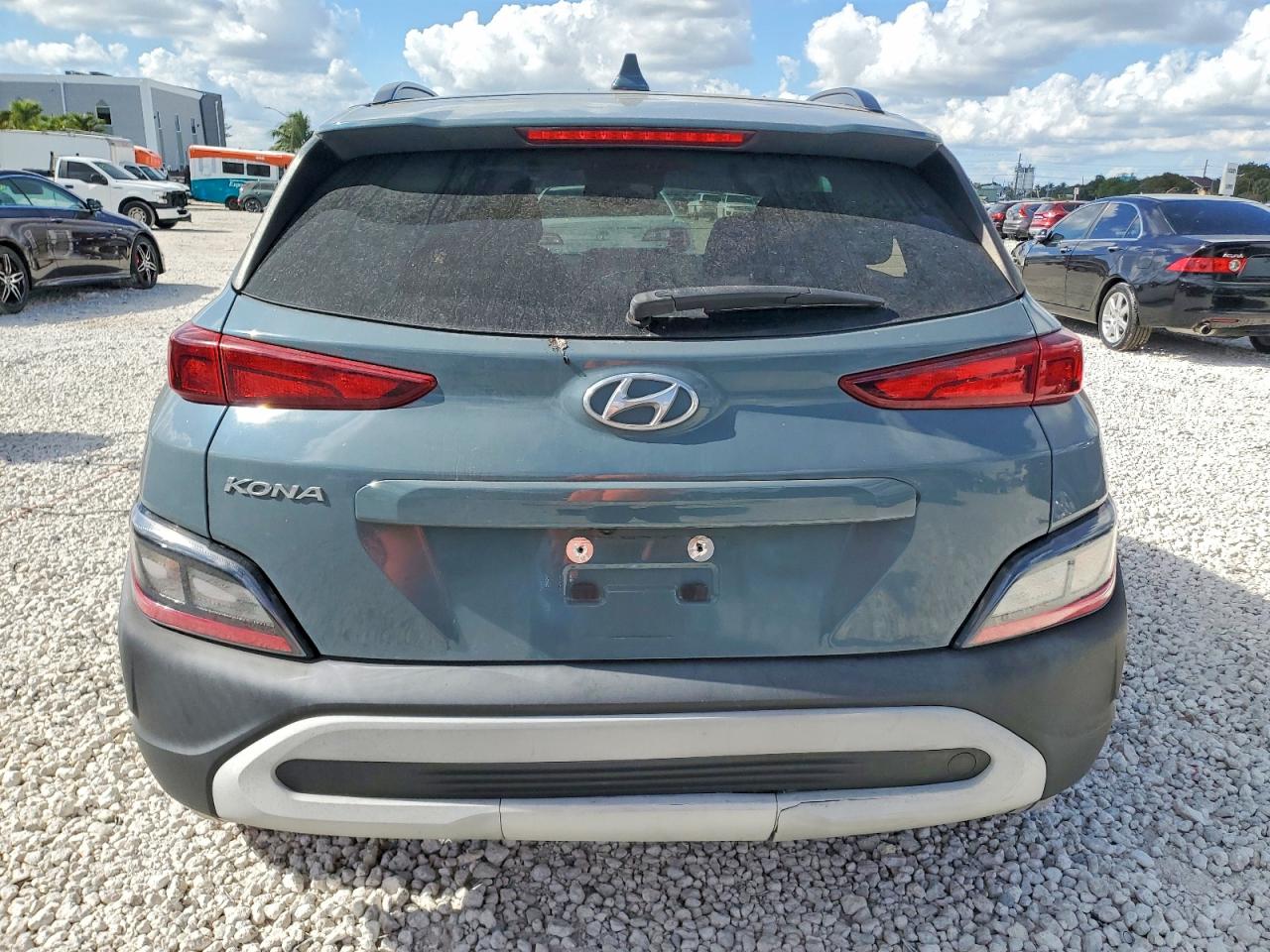 2022 HYUNDAI KONA SEL photo 6