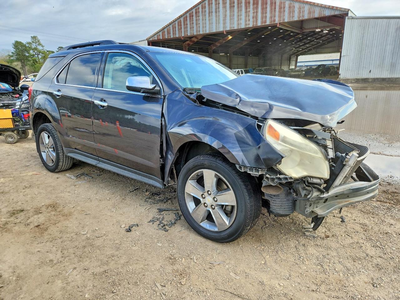 2015 CHEVROLET EQUINOX LT photo 4