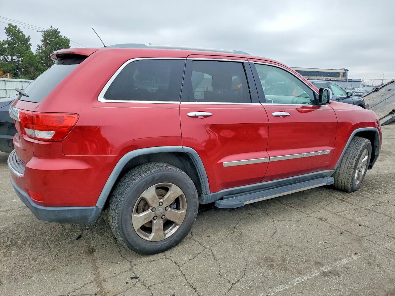 2011 JEEP GRAND CHEROKEE LIMITED photo 3
