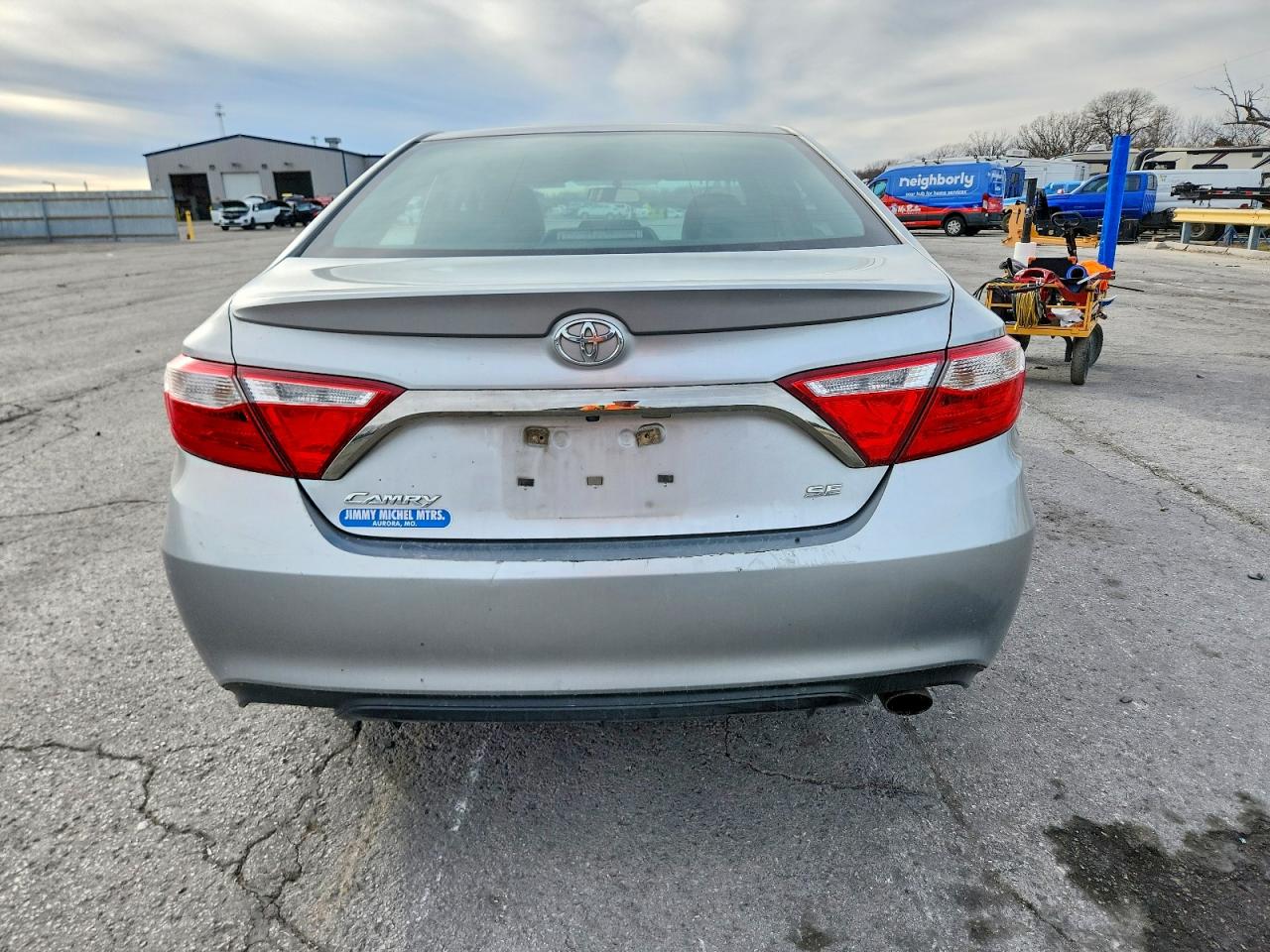 2016 TOYOTA CAMRY LE photo 6
