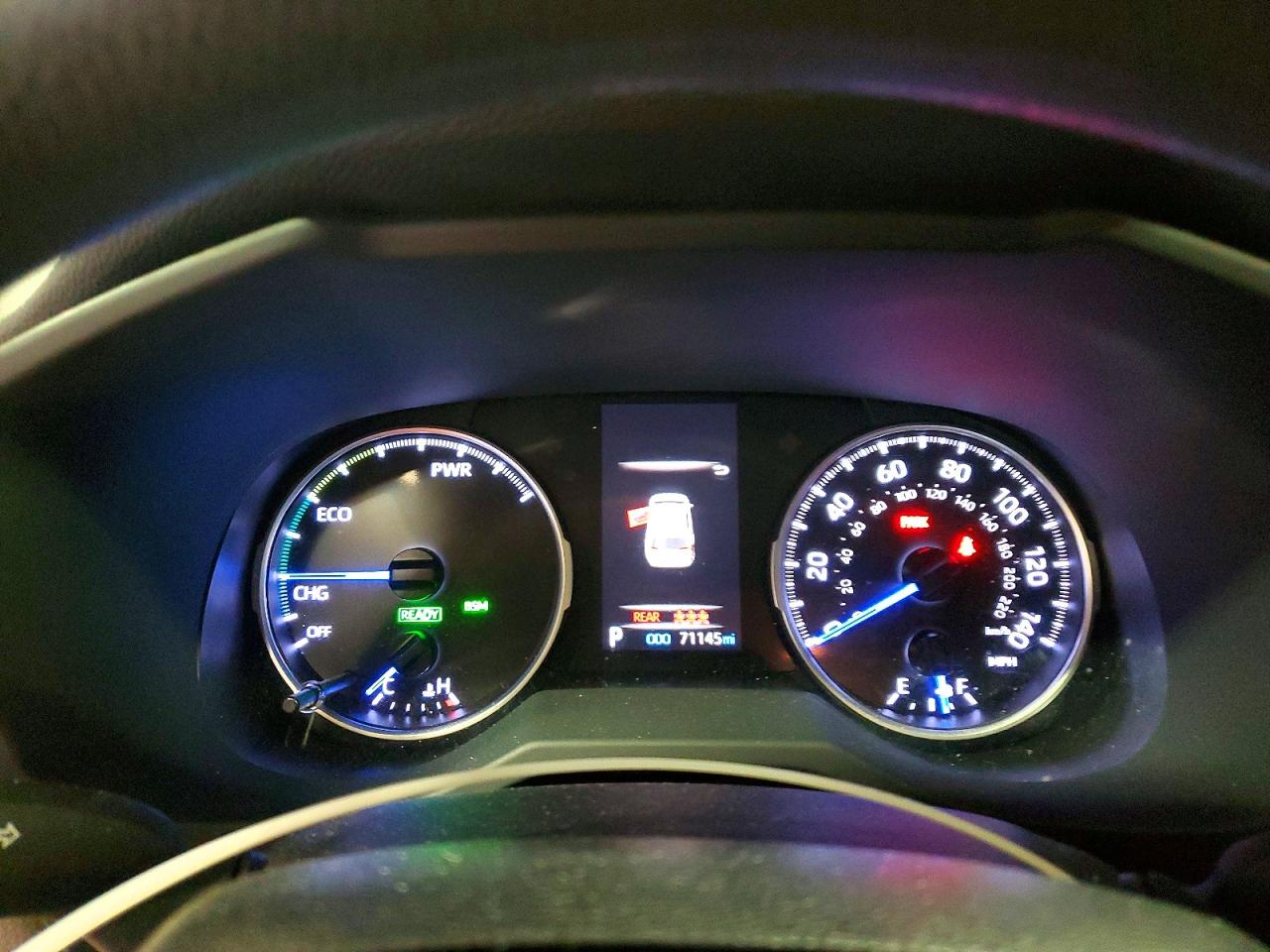 2019 TOYOTA RAV4 XLE photo 9