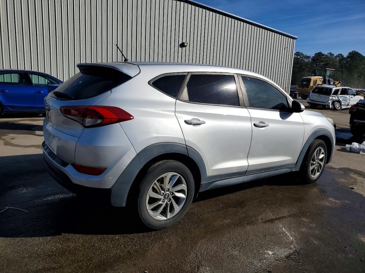 2018 HYUNDAI TUCSON SE photo 7