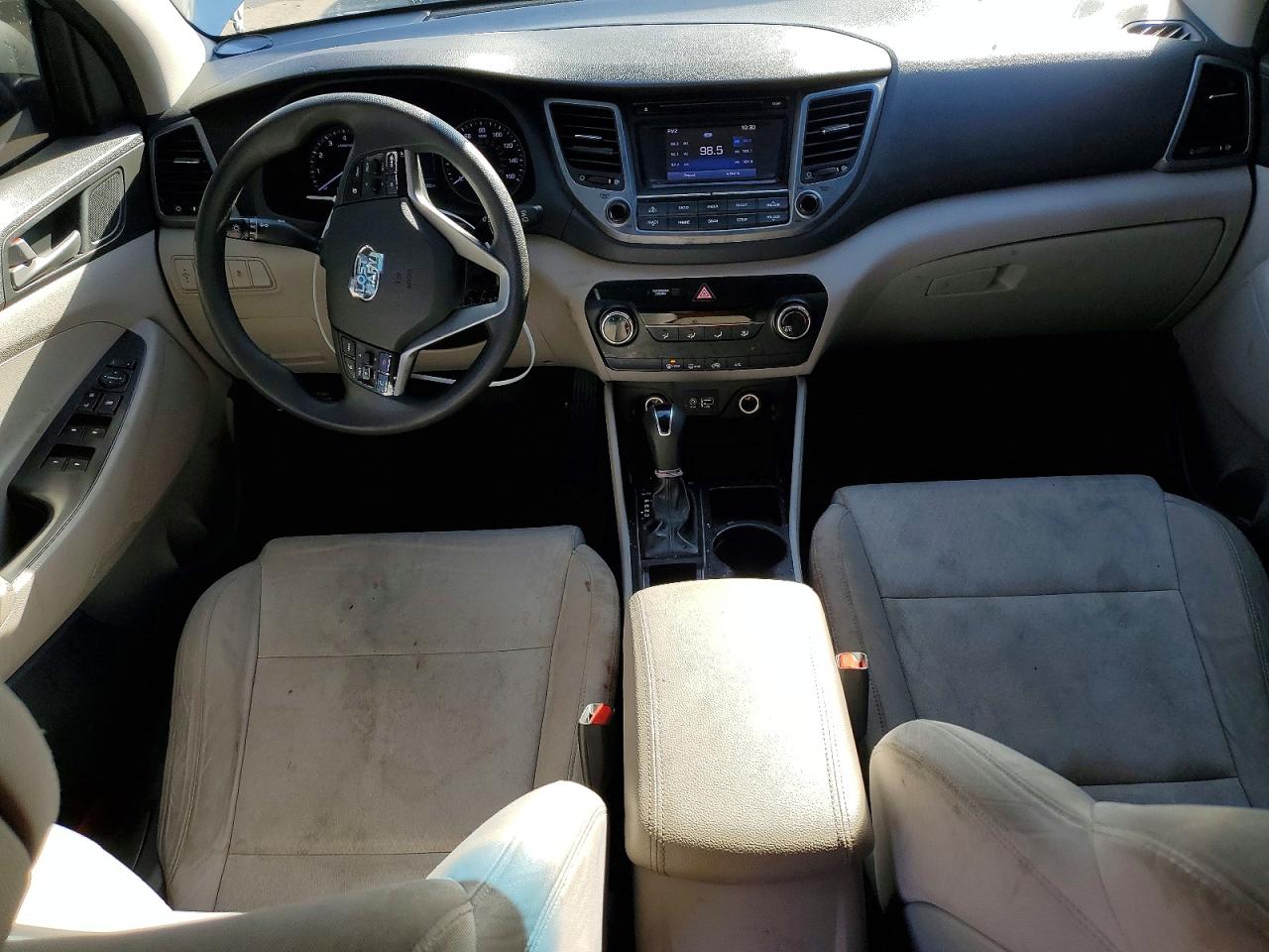 2018 HYUNDAI TUCSON SE photo 22