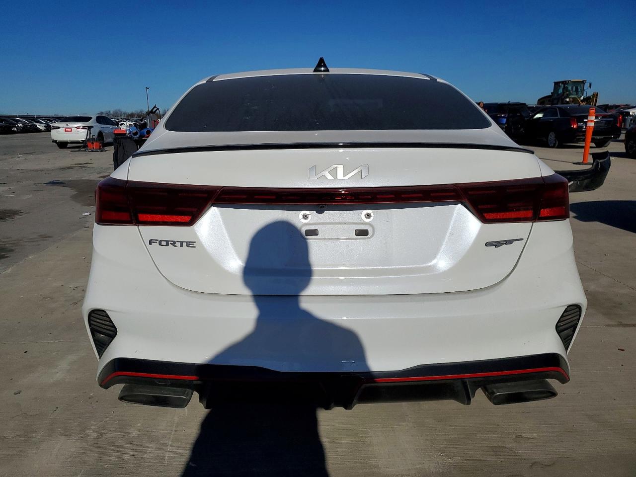 2024 KIA FORTE GT photo 6