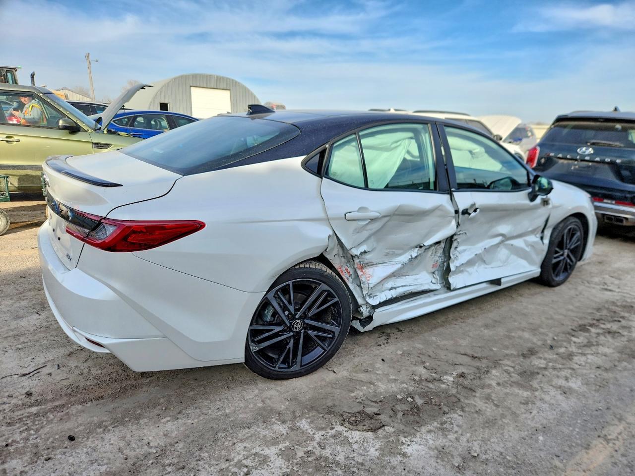 2025 TOYOTA CAMRY XSE photo 3