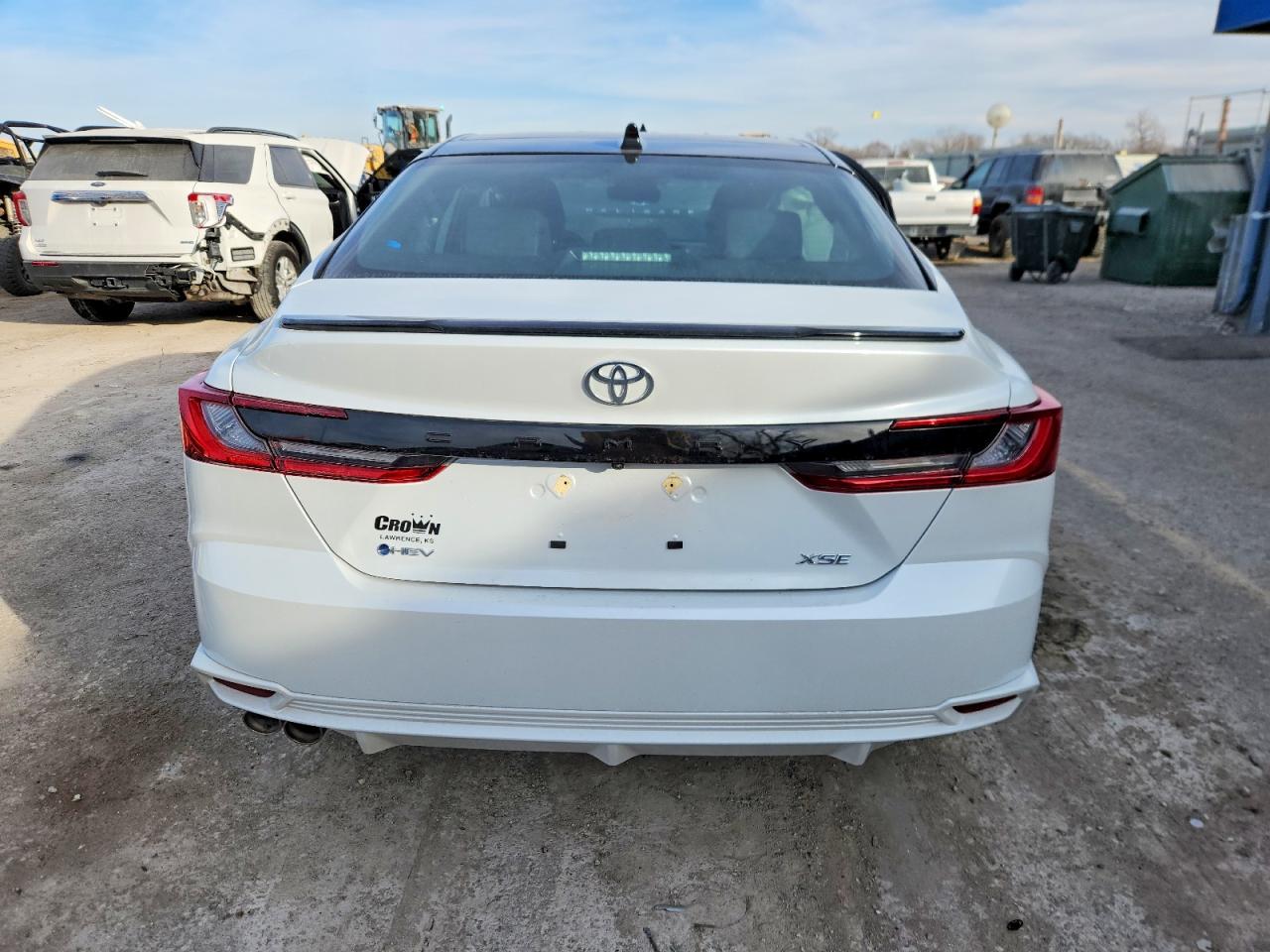 2025 TOYOTA CAMRY XSE photo 6