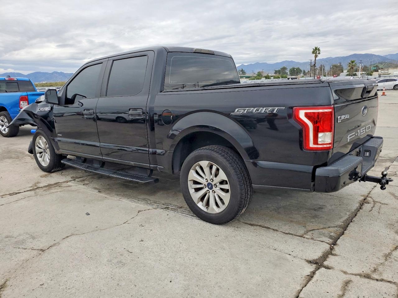2016 FORD F150 SUPERCREW photo 2