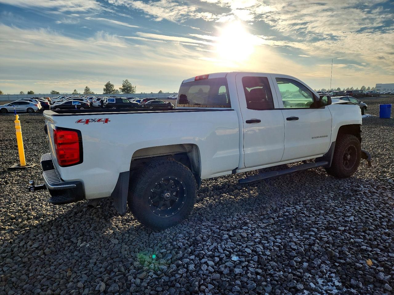2016 CHEVROLET SILVERADO K1500 photo 3