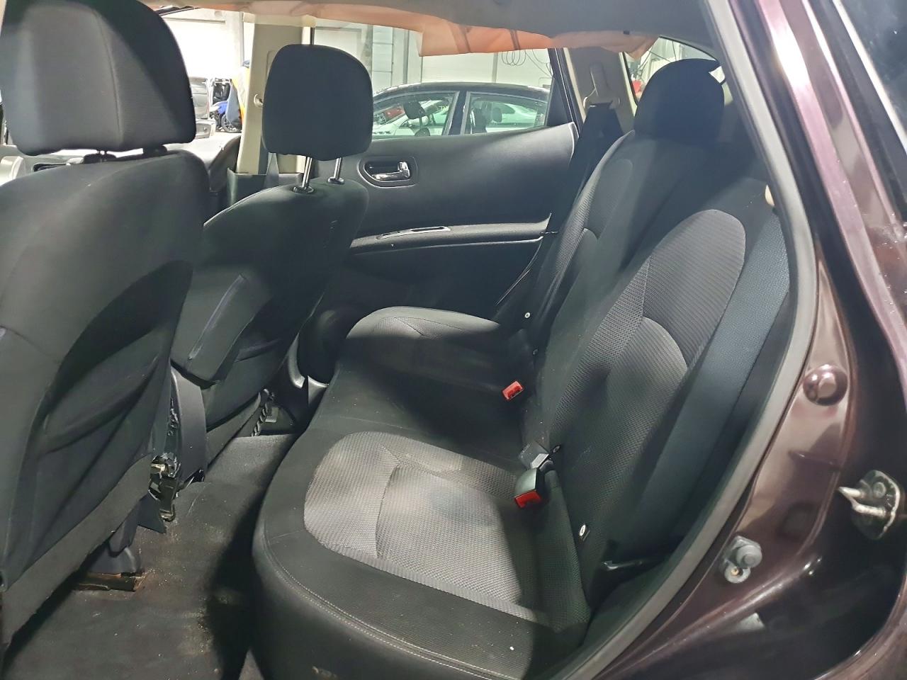 2011 NISSAN ROGUE S photo 11