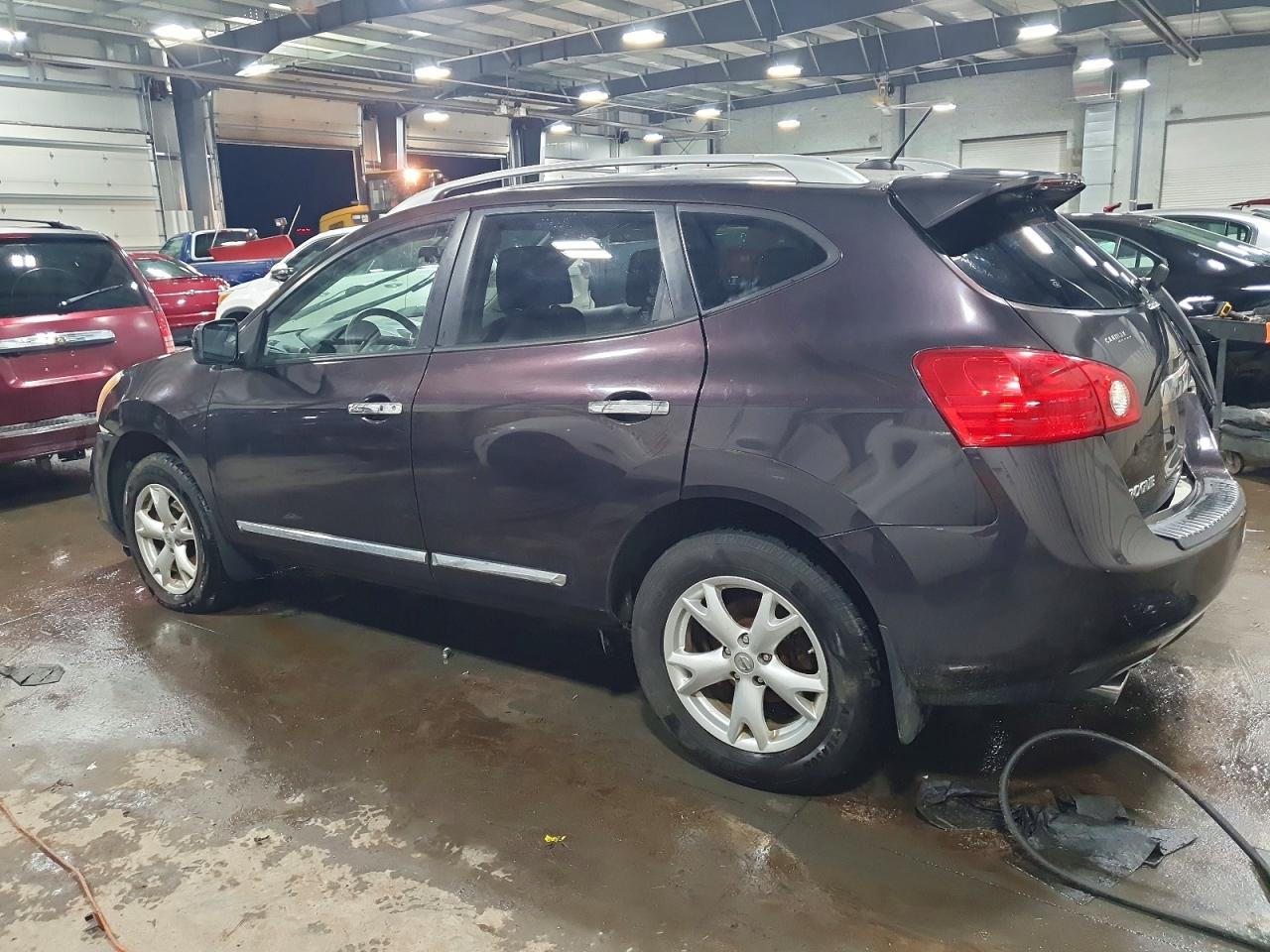 2011 NISSAN ROGUE S photo 2
