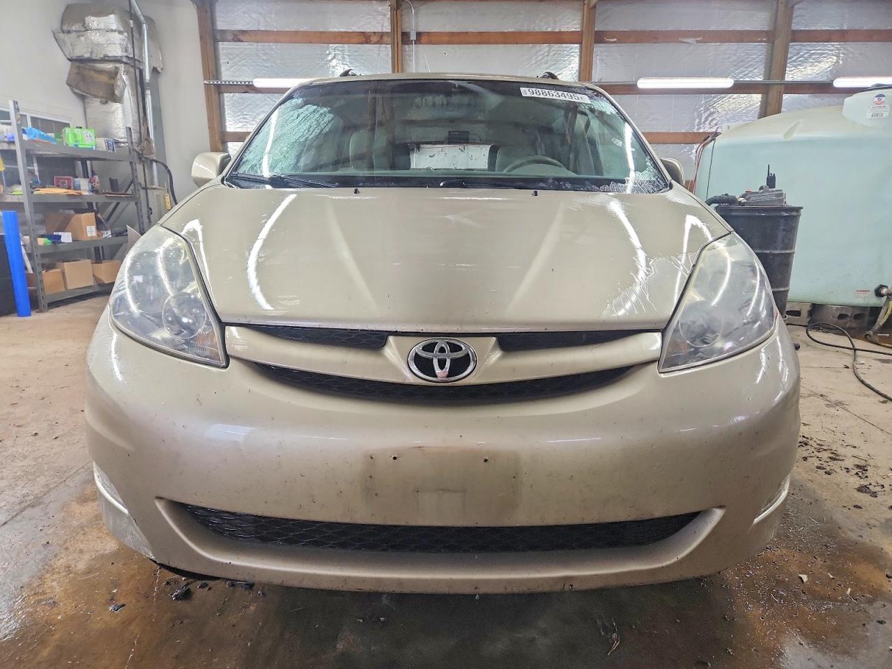 2006 TOYOTA SIENNA XLE photo 5