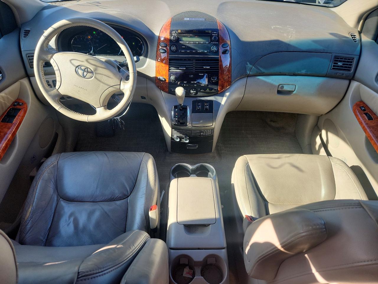 2006 TOYOTA SIENNA XLE photo 8