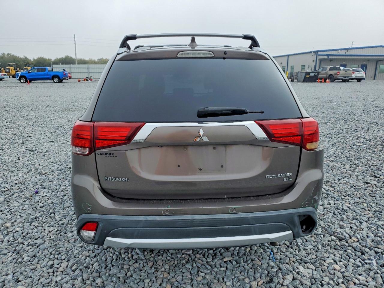 2017 MITSUBISHI OUTLANDER SE photo 6