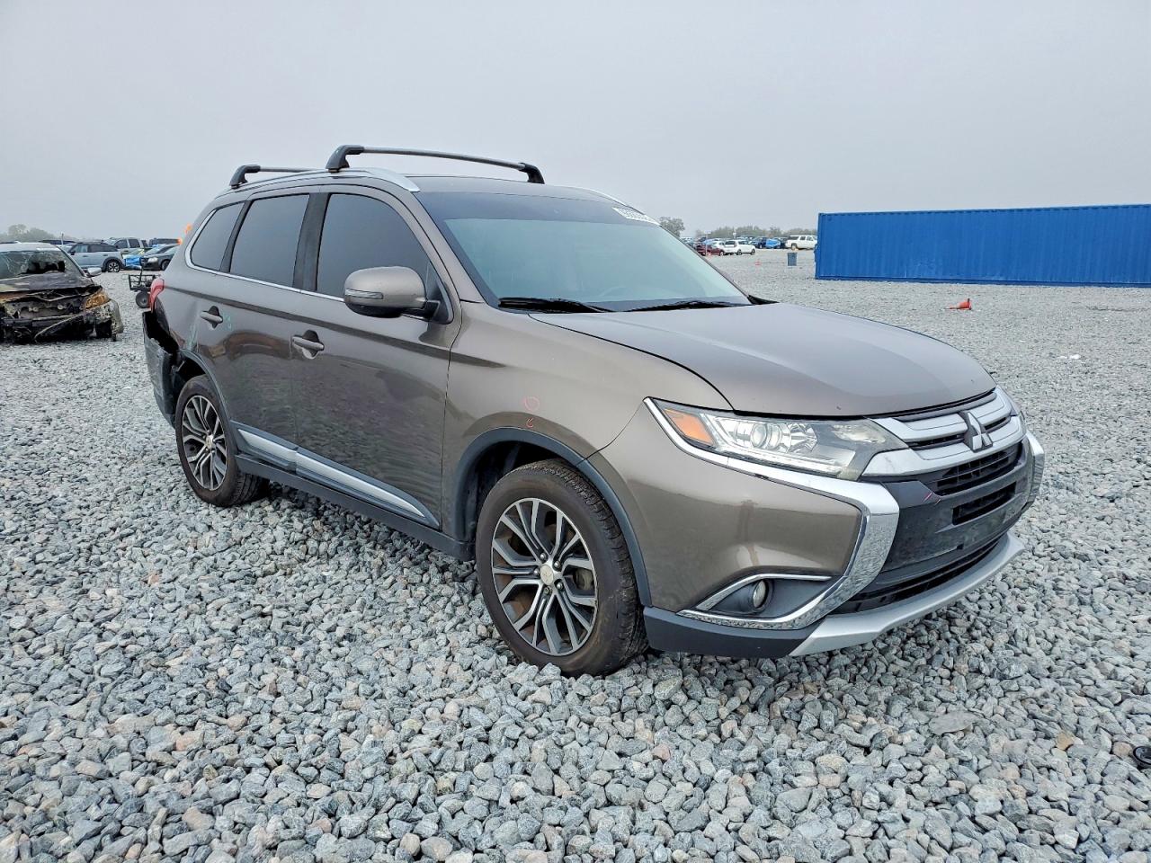 2017 MITSUBISHI OUTLANDER SE photo 4