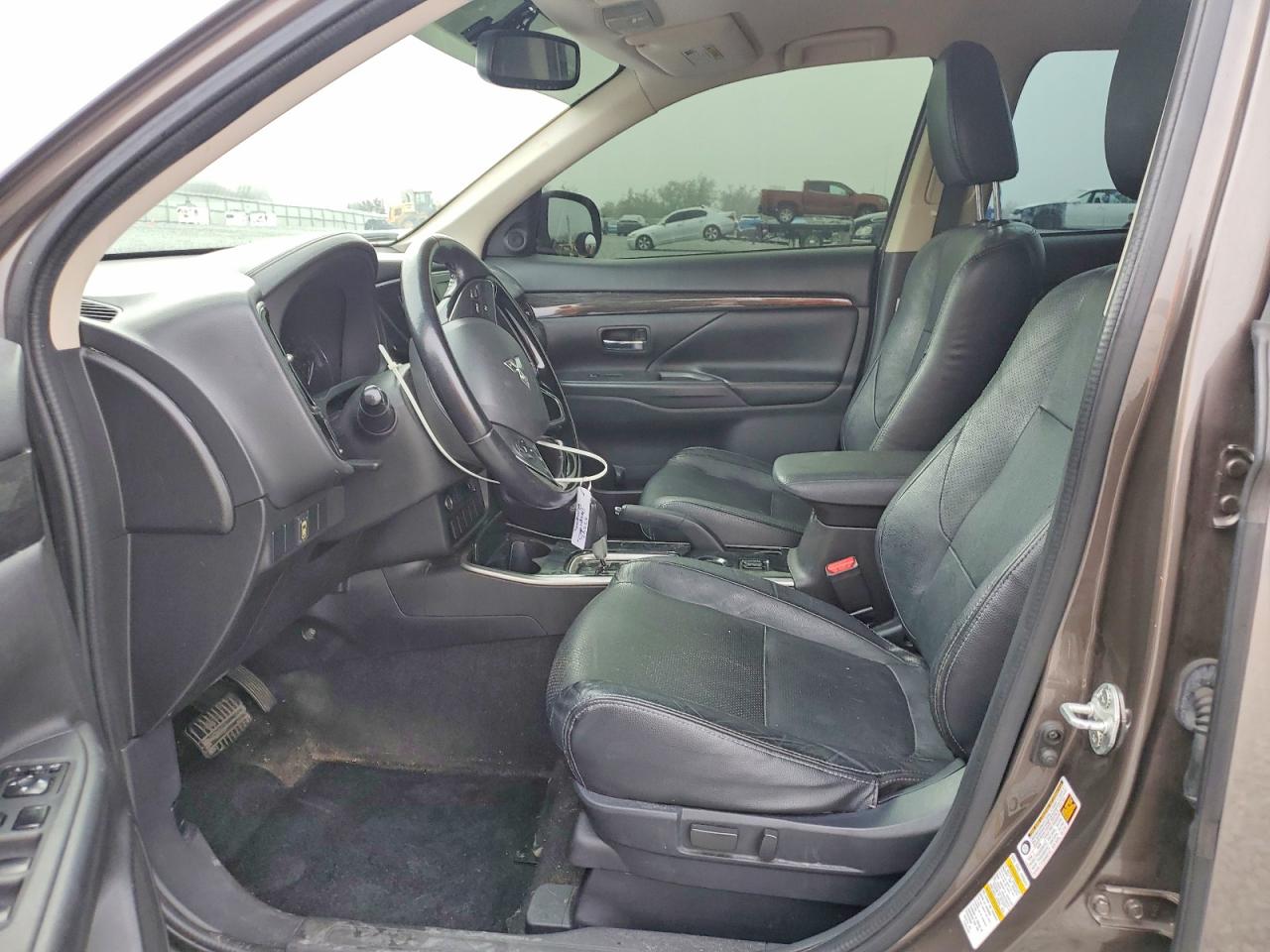 2017 MITSUBISHI OUTLANDER SE photo 7