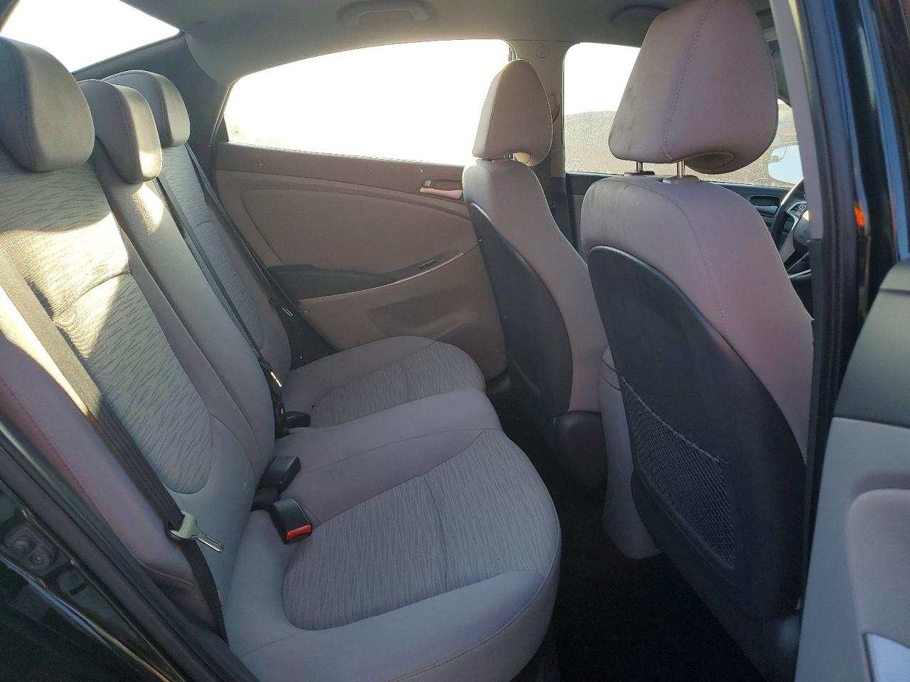 2016 HYUNDAI ACCENT SE photo 10
