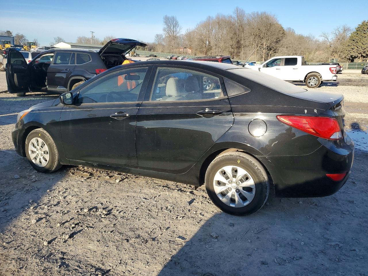 2016 HYUNDAI ACCENT SE photo 2