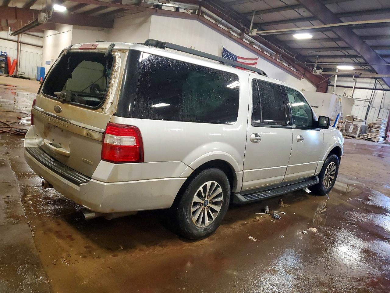2017 FORD EXPEDITION EL XLT photo 5