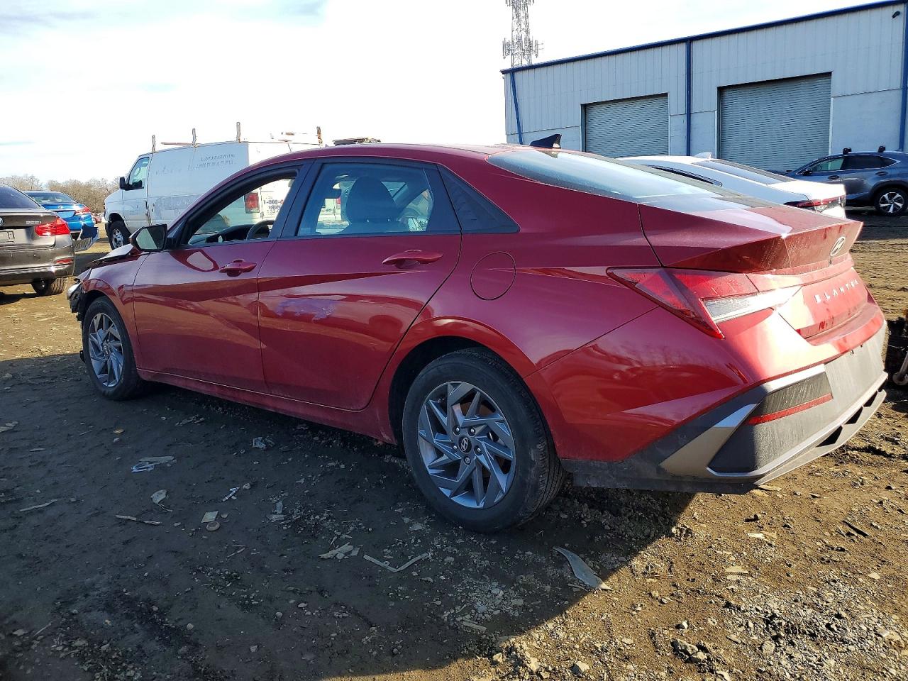 2024 HYUNDAI ELANTRA SEL photo 2