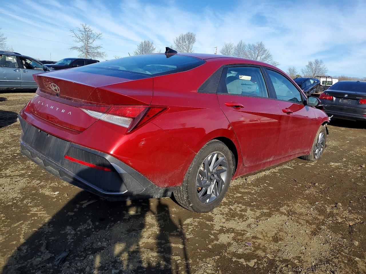 2024 HYUNDAI ELANTRA SEL photo 3