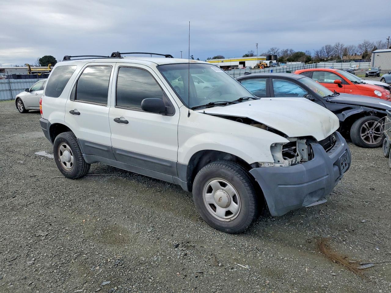 2003 FORD ESCAPE XLS photo 4