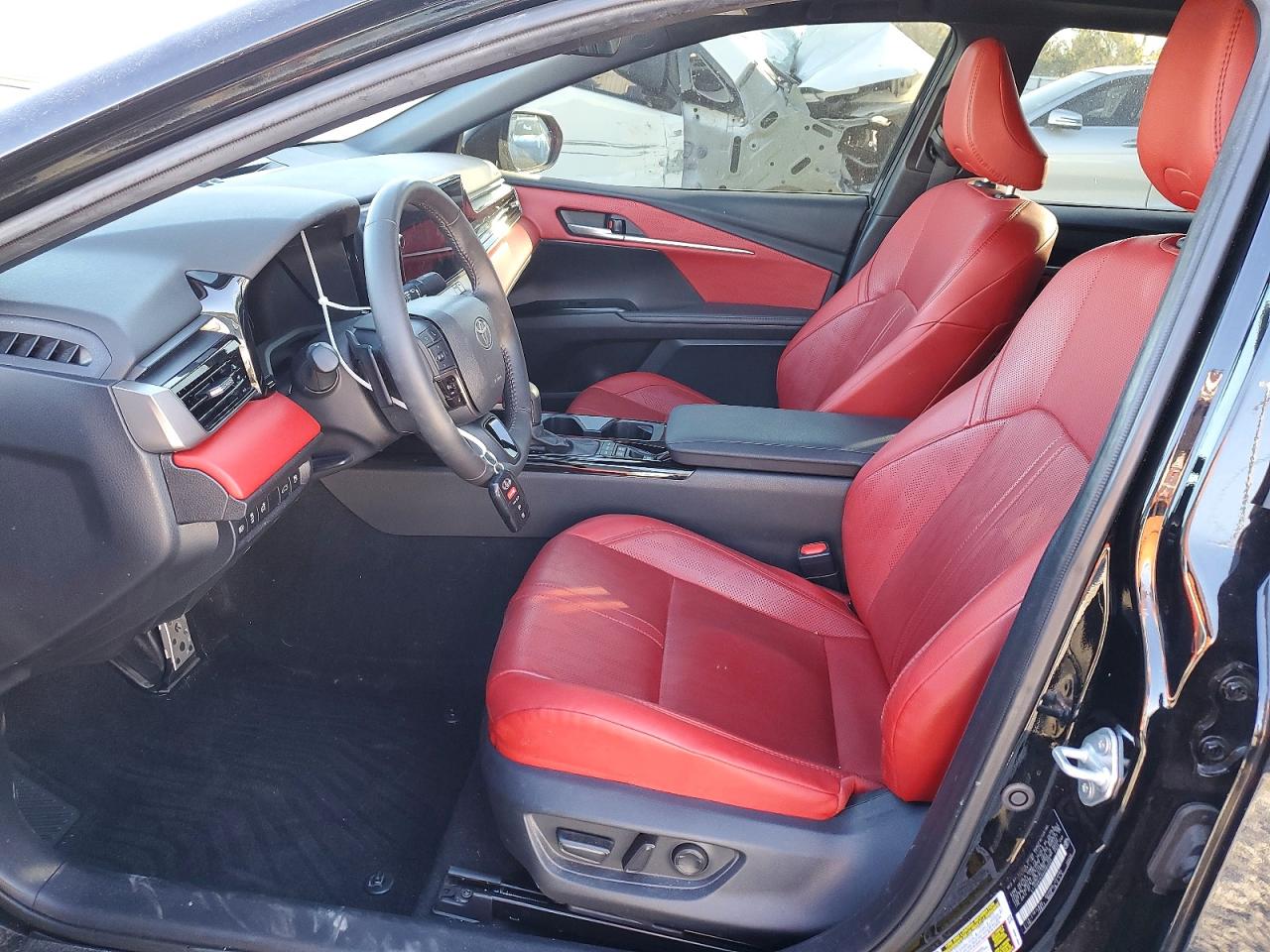 2025 TOYOTA CAMRY XSE photo 13