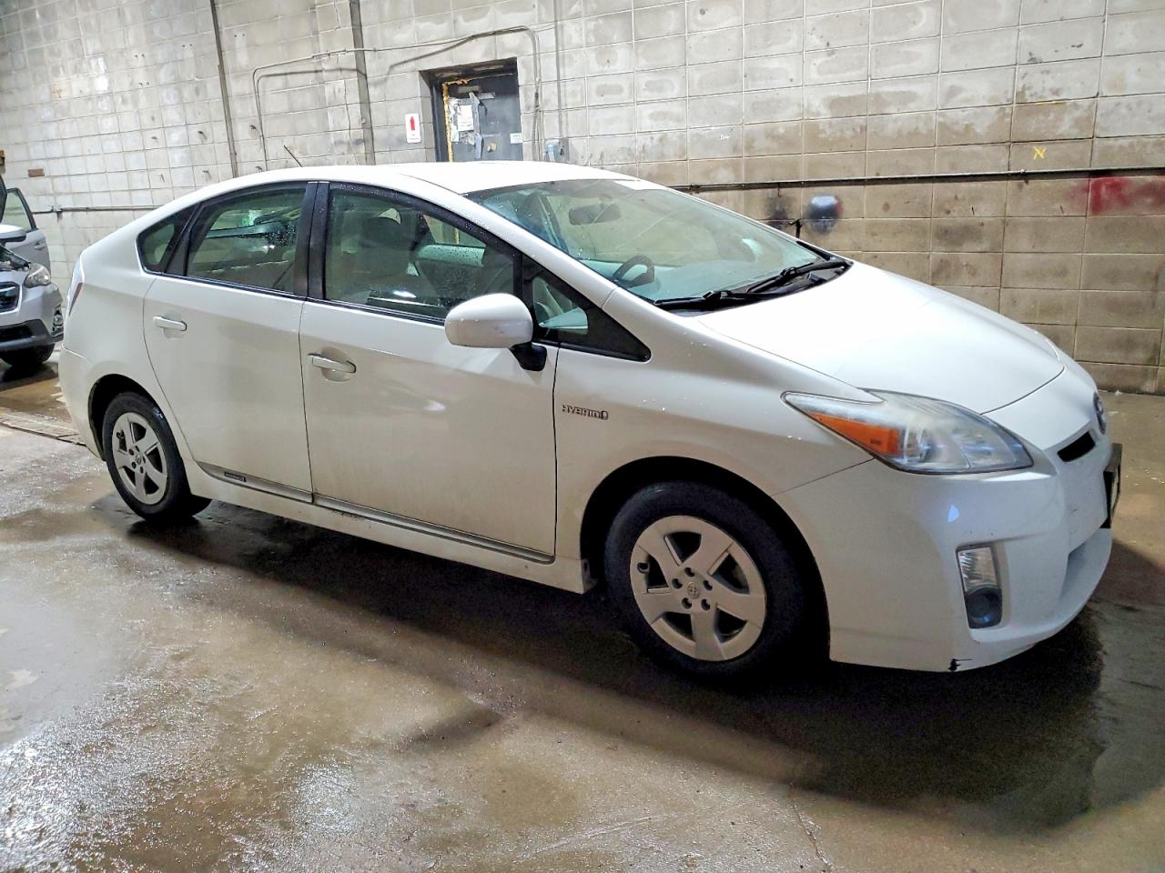2011 TOYOTA PRIUS photo 7