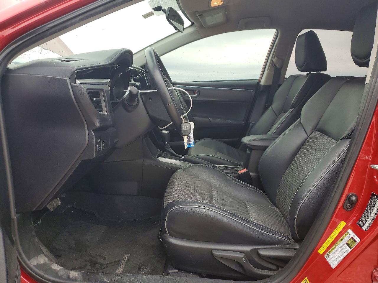 2015 TOYOTA COROLLA L photo 13