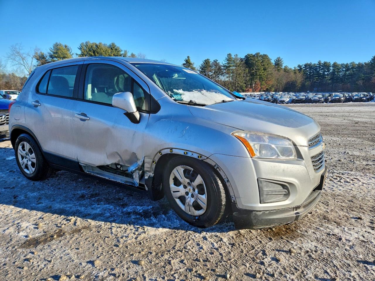 2015 CHEVROLET TRAX LS photo 4